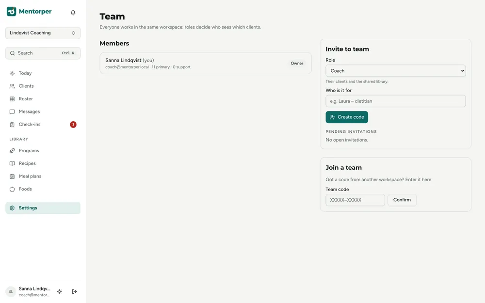 Team settings with members, roles and invitations